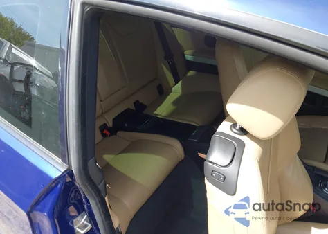 2011 BMW M3 z USA, uszkodzony, nr VIN WBSKG9C53BE368445